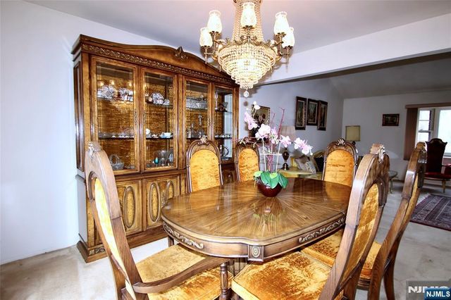 5-22 Dorothy Street, Fair Lawn, NJ 07410