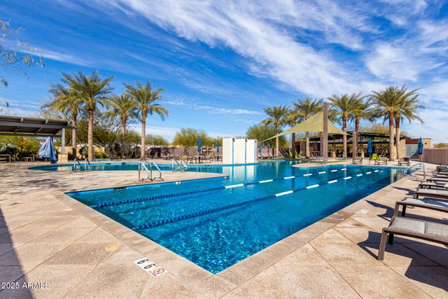 2827 E ROBIN Lane, Phoenix, AZ 85050