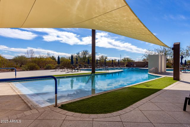 2827 E ROBIN Lane, Phoenix, AZ 85050