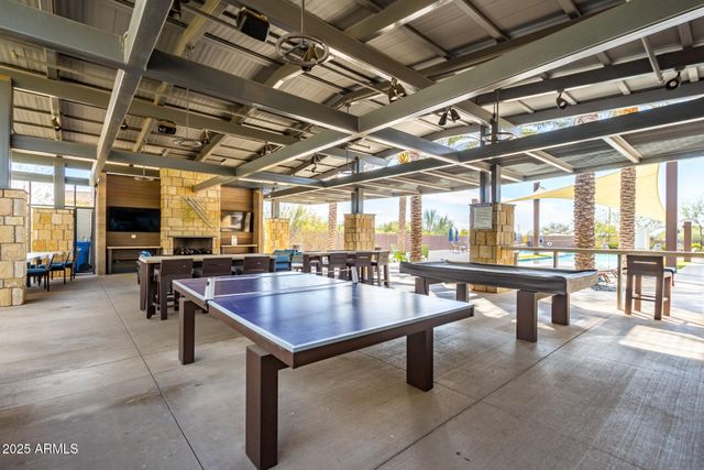2827 E ROBIN Lane, Phoenix, AZ 85050