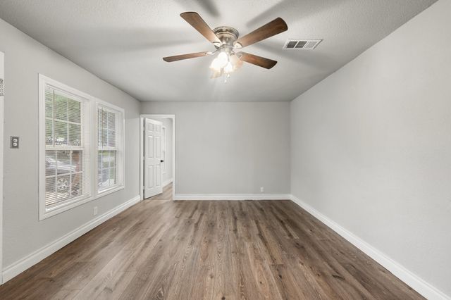 3544 Parker Road E, Haltom City, TX 76117