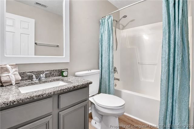 2233 Sir Michael Drive, Hope Mills, NC 28348