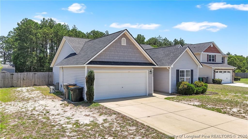 2233 Sir Michael Drive, Hope Mills, NC 28348 — photo 2