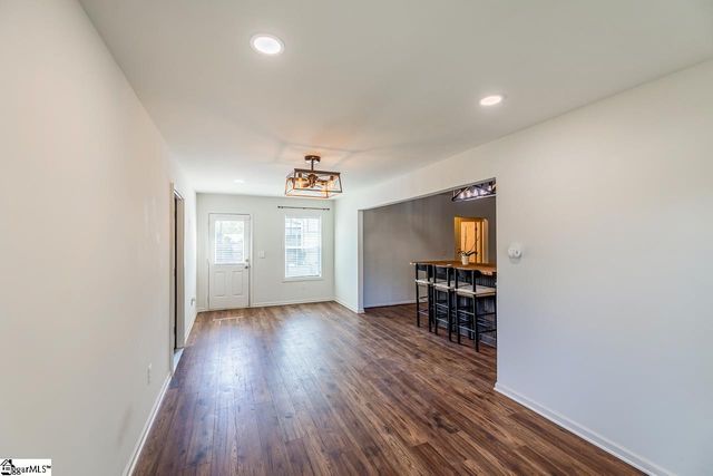 25 Natalie Court, Greer, SC 29651