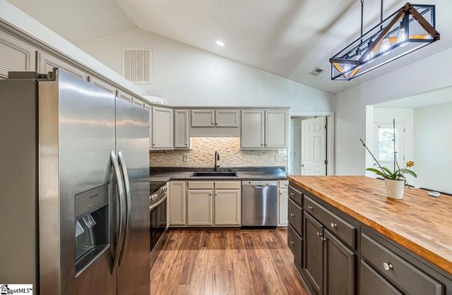 25 Natalie Court, Greer, SC 29651