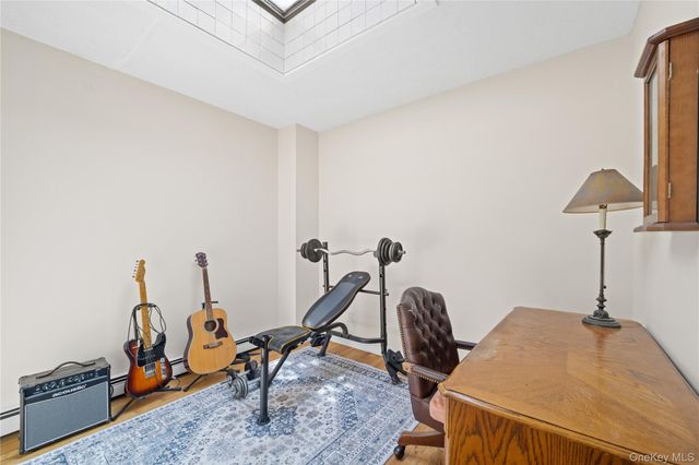 71-34 162nd 3, Fresh Meadows, NY 11365