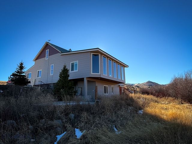 2500 Mill Creek Road, Anaconda, MT 59711