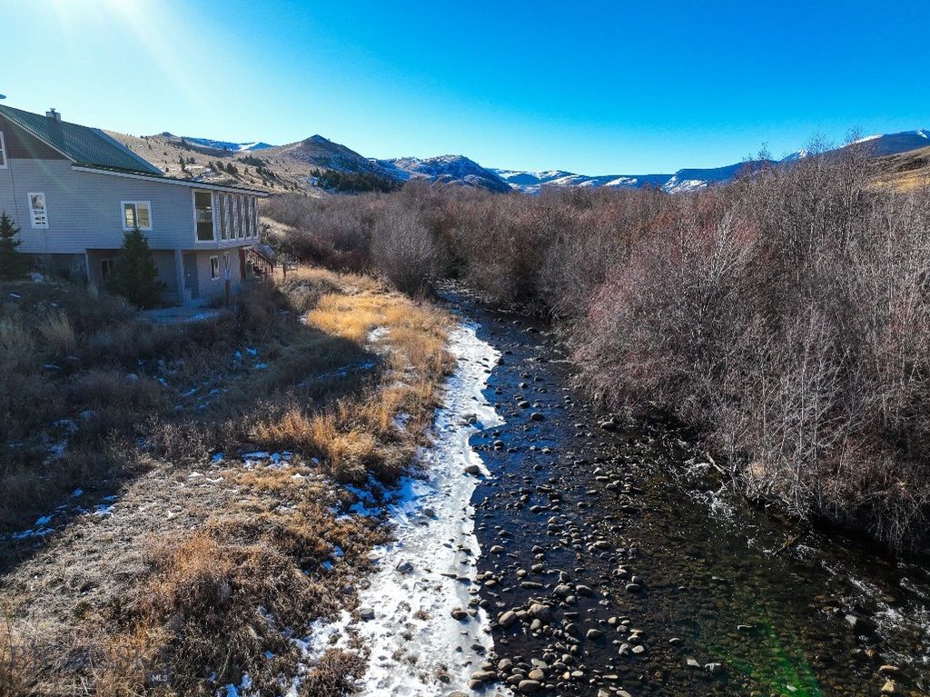 2500 Mill Creek Road, Anaconda, MT 59711
