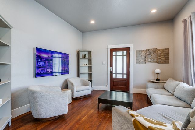 315 Devine, San Antonio, TX 78210