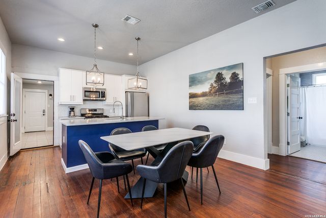 315 Devine, San Antonio, TX 78210