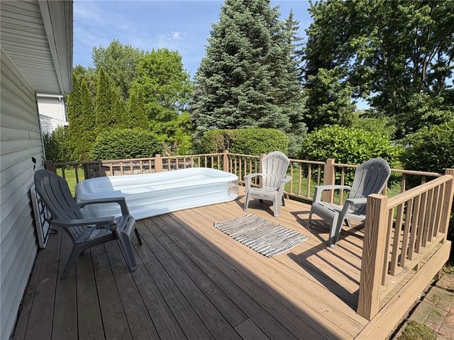 46 Sunderland Trail, Chili, NY 14624