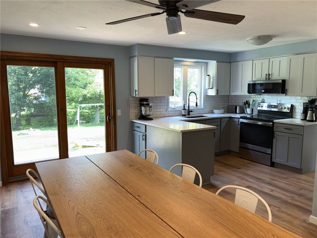 46 Sunderland Trail, Chili, NY 14624