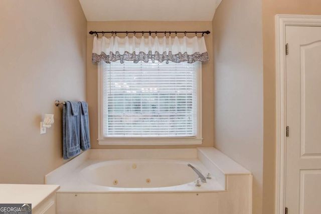 1131 Overlook Lane, Monroe, GA 30656