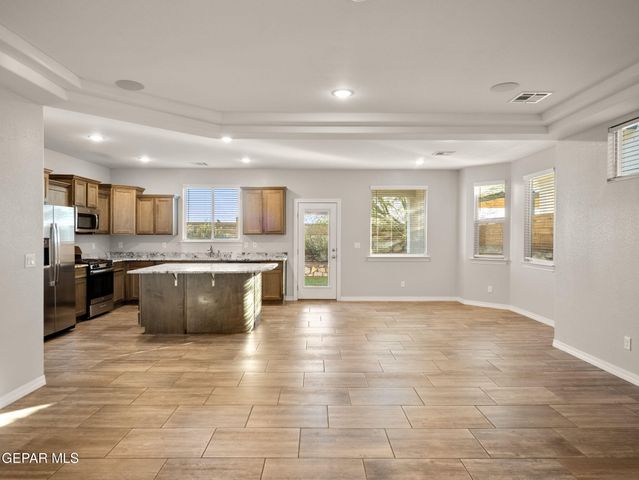 5916 Hidden Acres Drive, El Paso, TX 79924