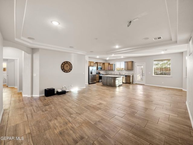 5916 Hidden Acres Drive, El Paso, TX 79924