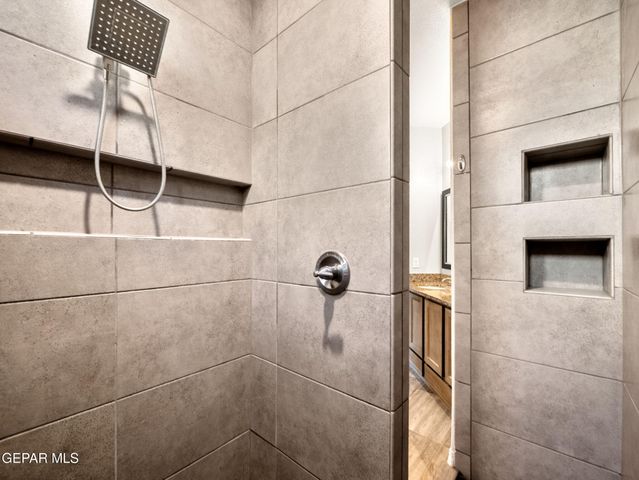 5916 Hidden Acres Drive, El Paso, TX 79924