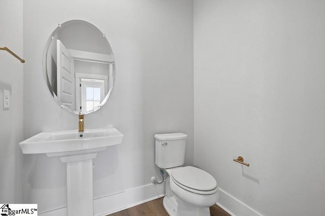 215 Dapple Lane, Simpsonville, SC 29681