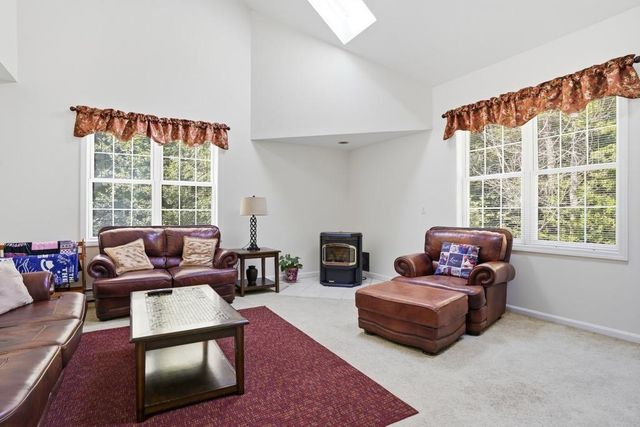 6 Hickory Hill Road, Pelham, NH 03076