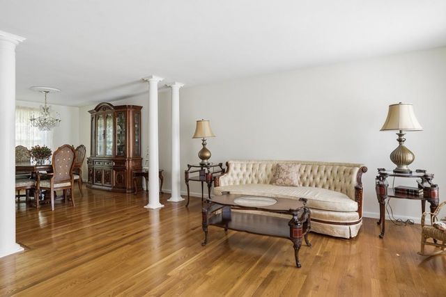6 Hickory Hill Road, Pelham, NH 03076