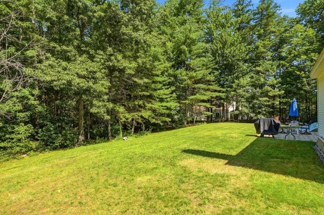 6 Hickory Hill Road, Pelham, NH 03076