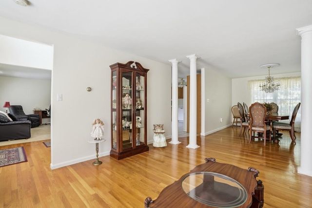 6 Hickory Hill Road, Pelham, NH 03076