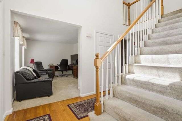 6 Hickory Hill Road, Pelham, NH 03076