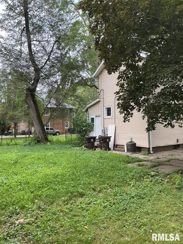 1114 N FLORA Avenue, Peoria, IL 61606