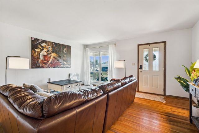 4609 White Pine Drive NE, Cedar Rapids, IA 52402