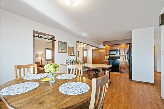 4609 White Pine Drive NE, Cedar Rapids, IA 52402