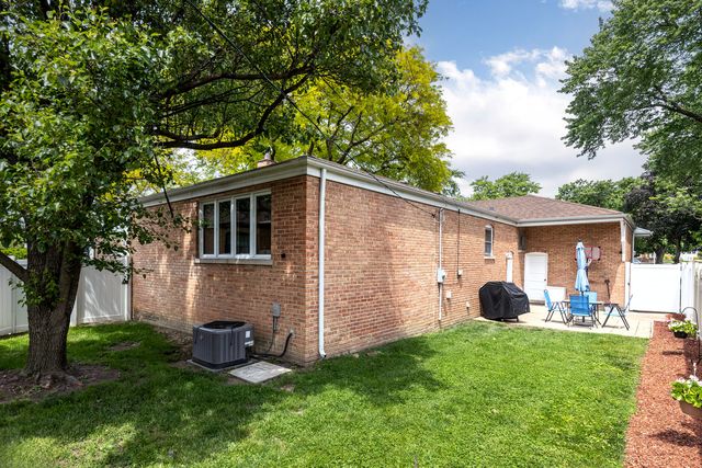 4216 Kathleen Lane, Oak Lawn, IL 60453