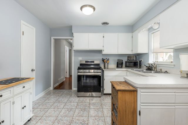 4216 Kathleen Lane, Oak Lawn, IL 60453