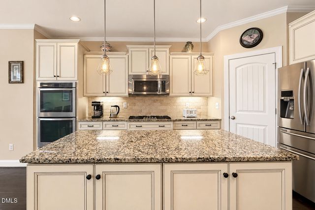 2631 Brighton Bluff Drive, Apex, NC 27539