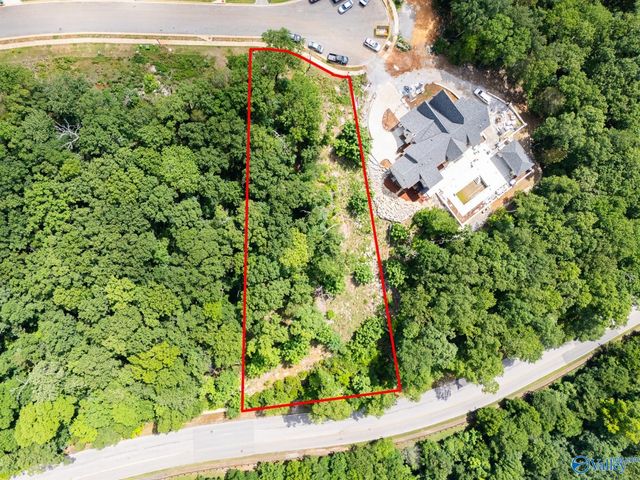 30 South Ridge Drive, Huntsville, AL 35802