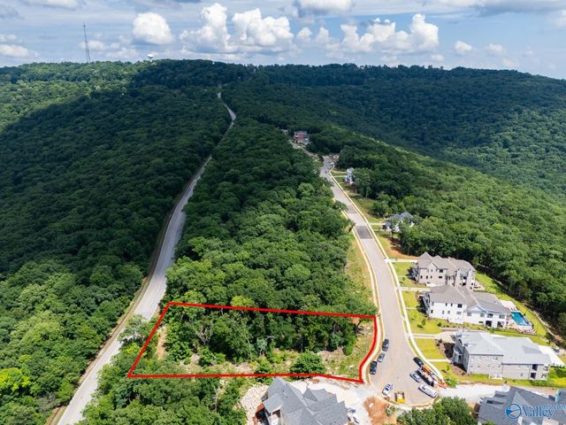 30 South Ridge Drive, Huntsville, AL 35802