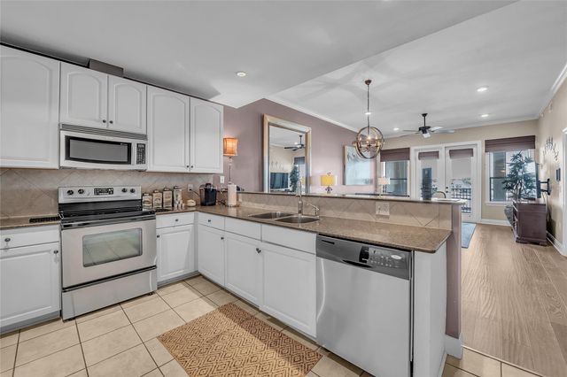 1000 The Cape RD 23, Horseshoe Bay, TX 78657
