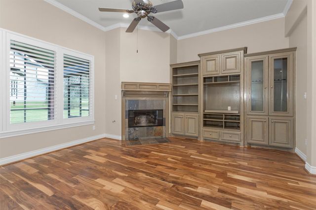 133 Waterford Way, Montgomery, TX 77356