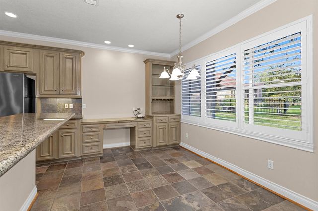 133 Waterford Way, Montgomery, TX 77356