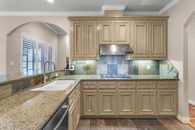 133 Waterford Way, Montgomery, TX 77356