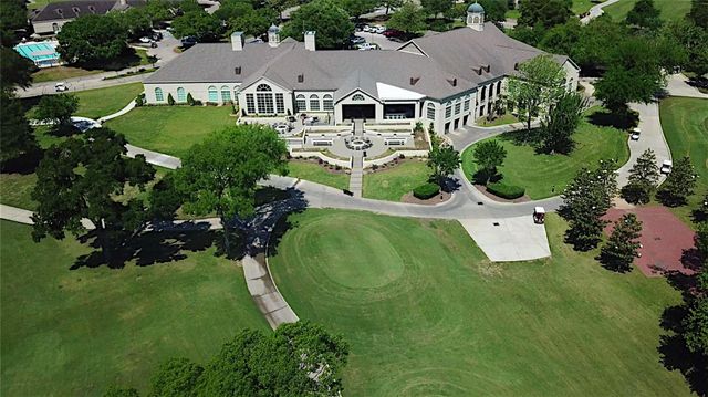 133 Waterford Way, Montgomery, TX 77356