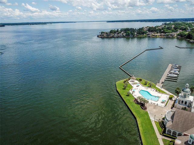 133 Waterford Way, Montgomery, TX 77356