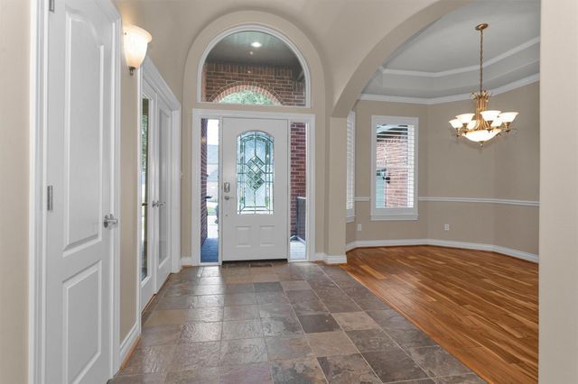 133 Waterford Way, Montgomery, TX 77356