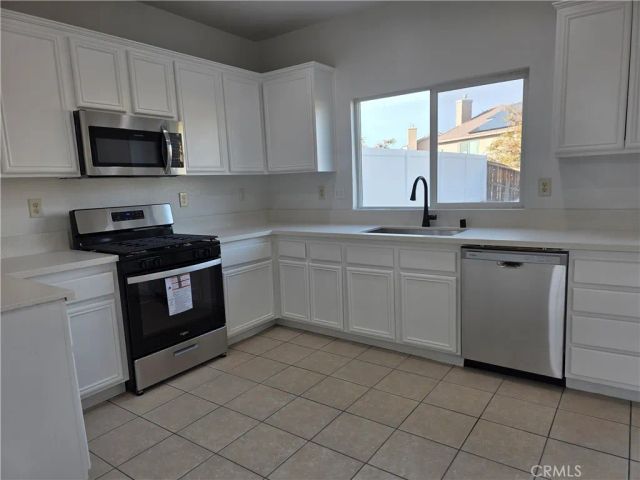 12378 Blazing Star, Victorville, CA 92392