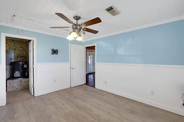 140 Tobago Lane, Point Blank, TX 77364