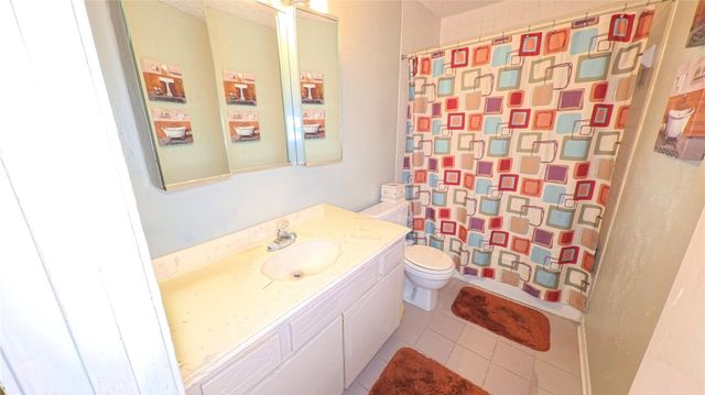 8470 Ariel Street, Houston, TX 77074