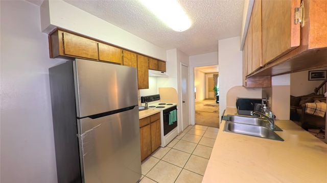 8470 Ariel Street, Houston, TX 77074