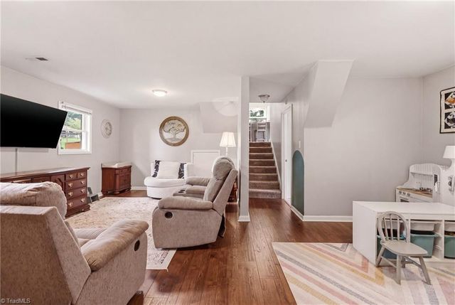 211 Yorktown Road, Kernersville, NC 27284