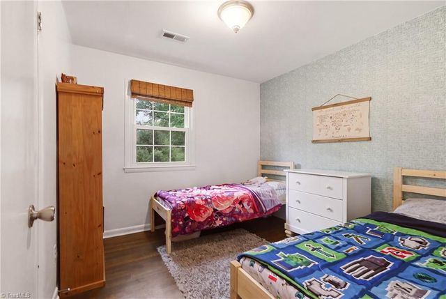 211 Yorktown Road, Kernersville, NC 27284