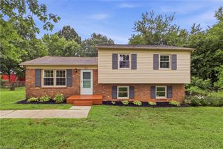 211 Yorktown Road, Kernersville, NC 27284