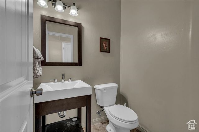 222 S VALLEY VIEW DR, Hurricane, UT 84737