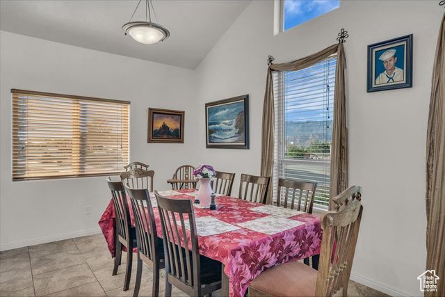 222 S VALLEY VIEW DR, Hurricane, UT 84737